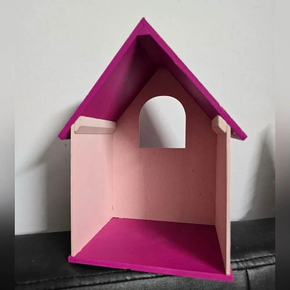 New Target FEATHERLY FRIENDS Christmas Pink Wood House Wondershop, 2024